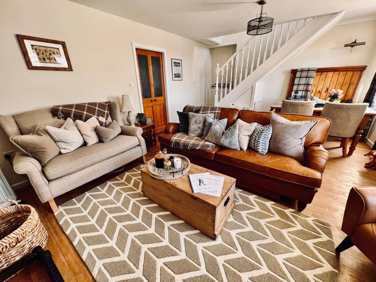 Holiday home 4 - Bbq Hut - Log Burner - Valley Views Pont Sticill